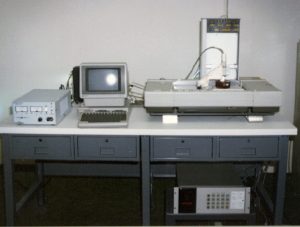 Den første 3d-printer i verden, SLA-1. Foto: Wikipedia