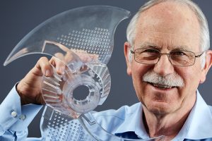 Charles (Chuck) Hull lavede den første 3D printer